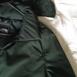 North face women’s jacket coat- Hunter Green